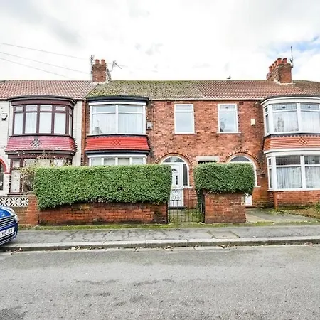 Buckingham House - 4 Bed House