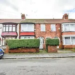 Buckingham House - 4 Bed House