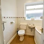 Buckingham House - 4 Bed House *
